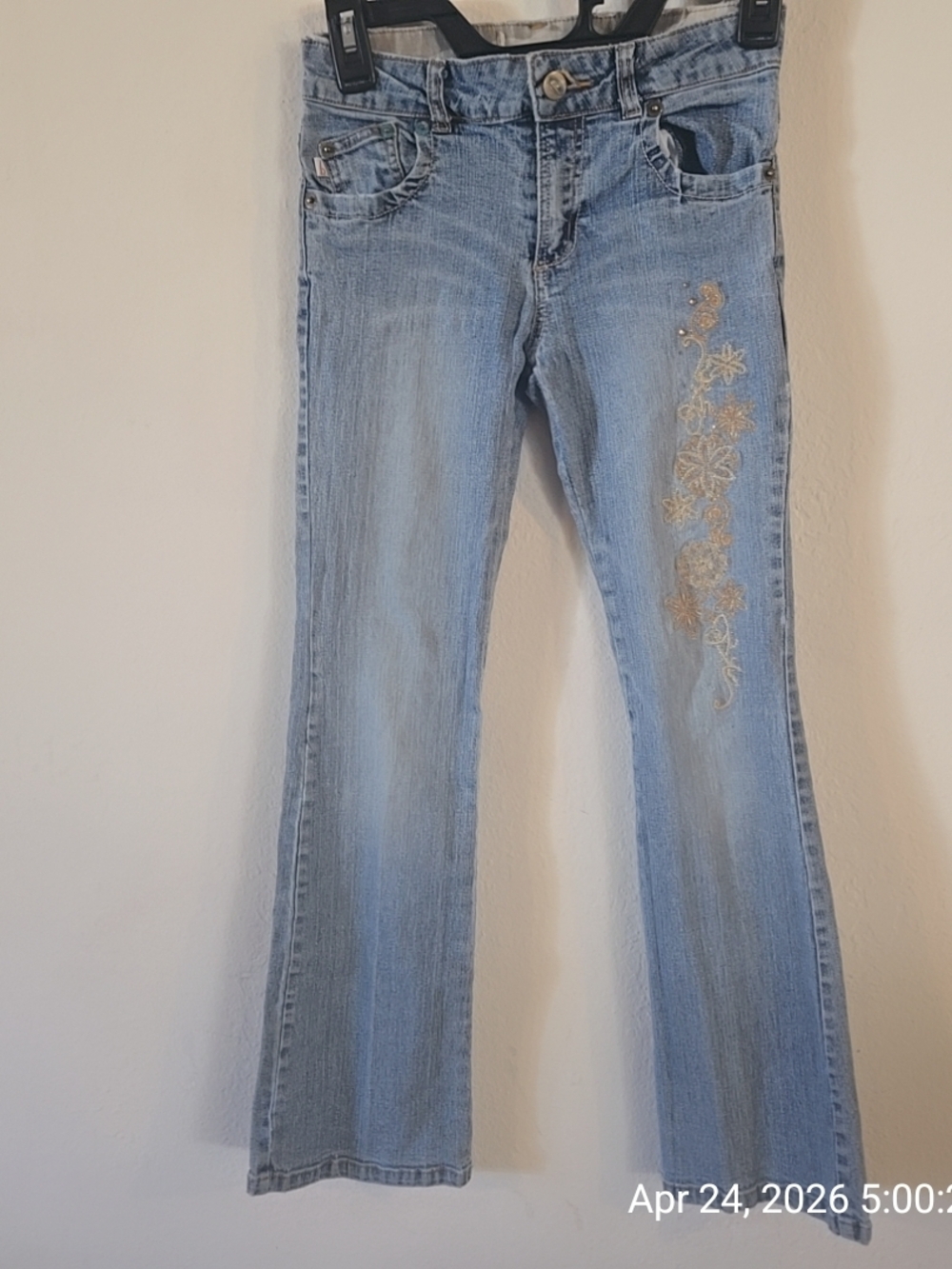 BONGO Light Blue Floral Embroidered Flare Jeans